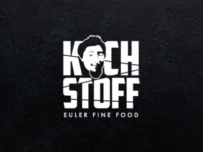 Web Kachelbild des Messestandes kochstoff. Logo Kochstoff auf schwarzem Hintergrund